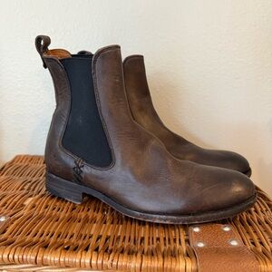 FRYE AND CO. Dark Brown Leather Ankle Booties